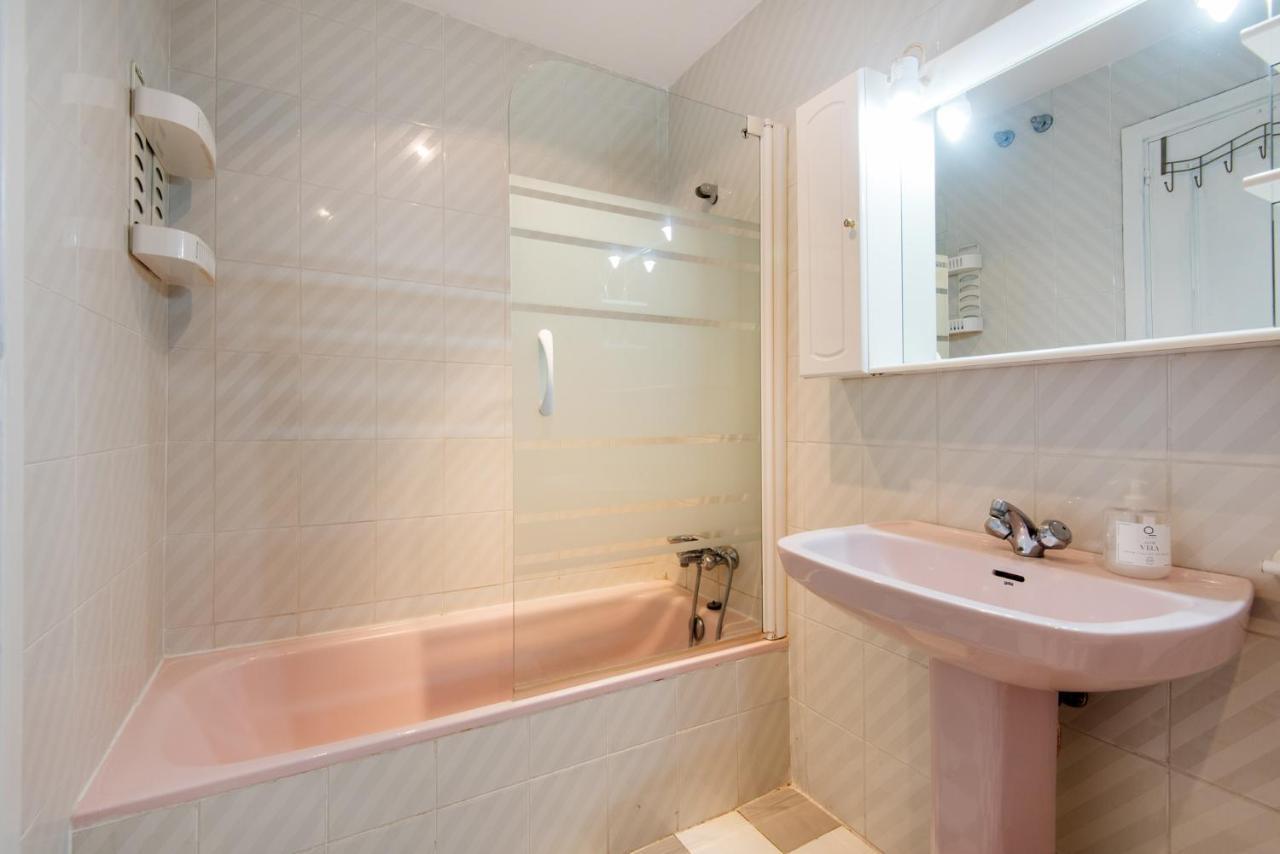 Boliches Center Apartment Next To The Beach, Parking, Pool & Terrace Fuengirola Bagian luar foto
